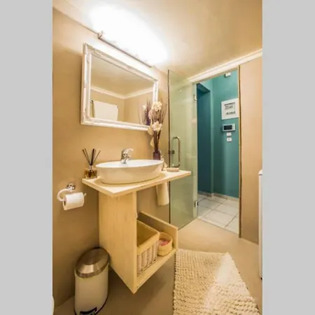 Apartment Athinas *